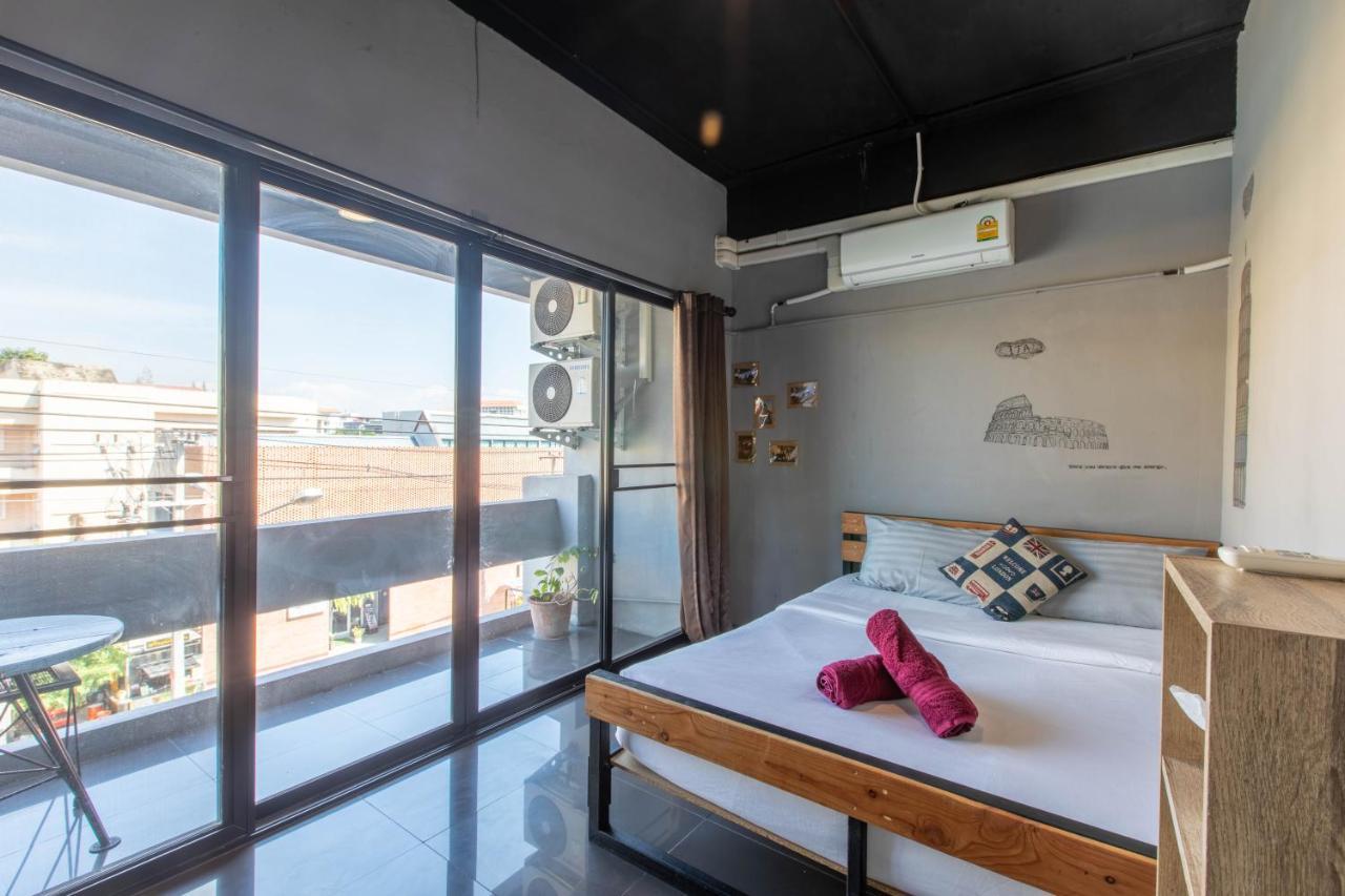 La Belle Nuit House Vandrehjem Chiang Mai Eksteriør billede